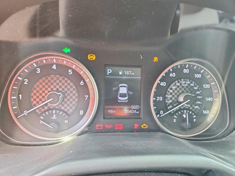 2020 HYUNDAI ELANTRA SEL 9