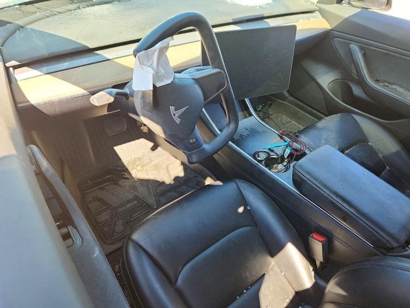 2019 TESLA MODEL 3 8