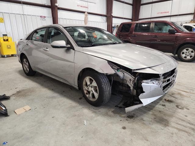 2021 HYUNDAI ELANTRA SE 4