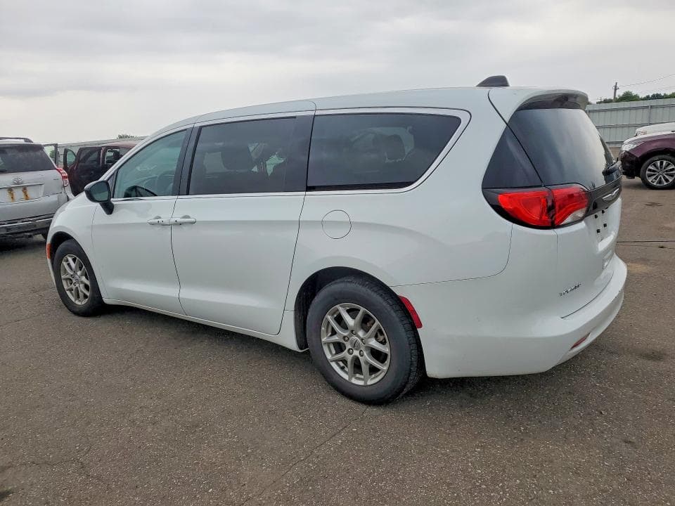 2024 CHRYSLER VOYAGER LX 2
