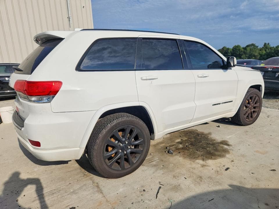 2018 JEEP GRAND CHEROKEE LAREDO 3