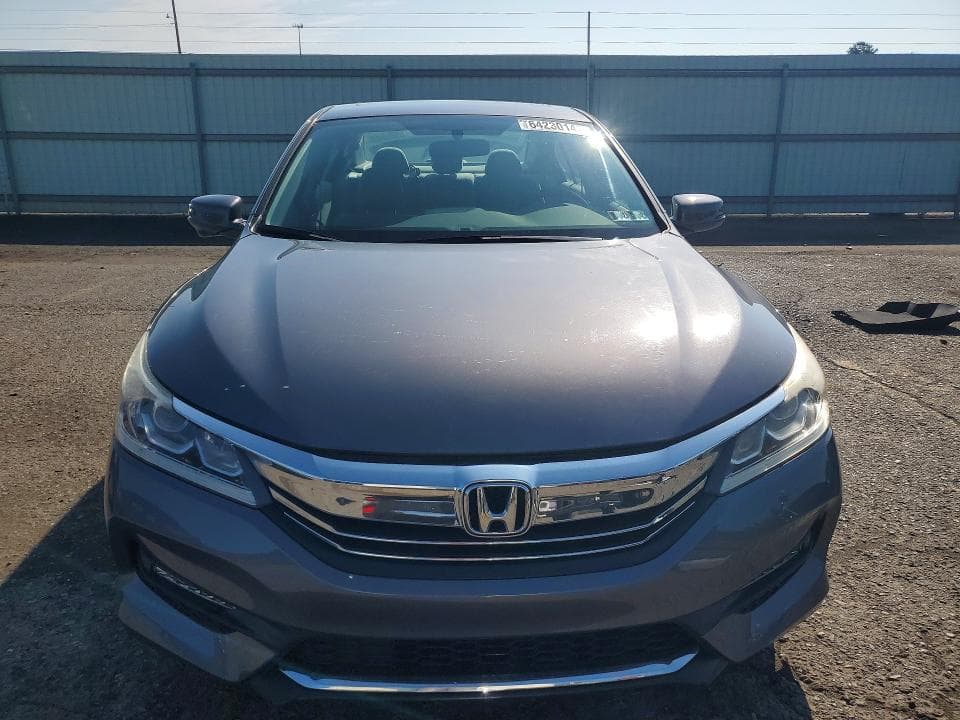 2017 HONDA ACCORD EX 5
