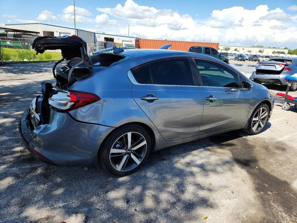 2017 KIA FORTE EX 3