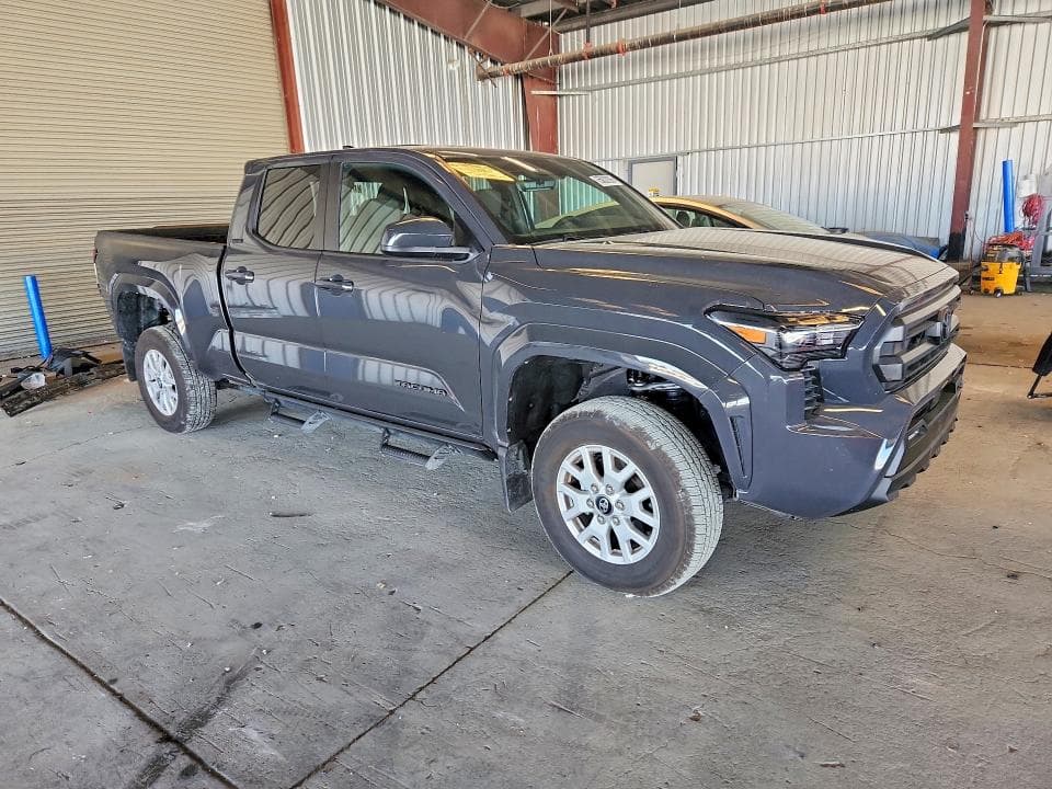 2026 TOYOTA TACOMA SR5 4