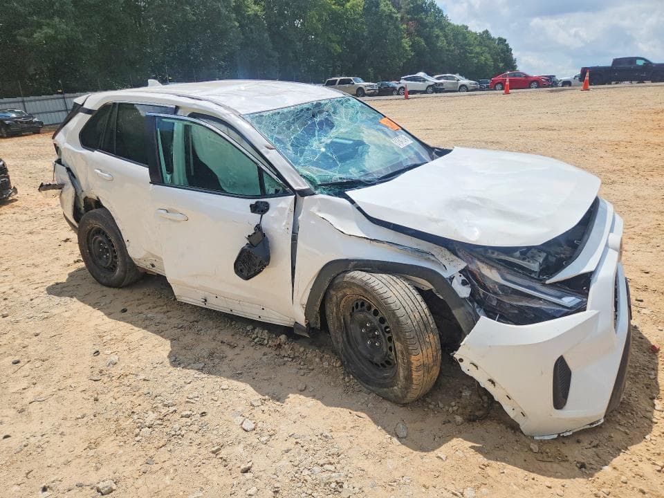 2023 TOYOTA RAV4 LE 4