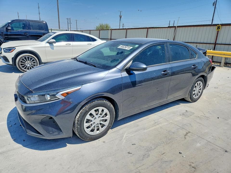 2022 KIA FORTE FE - 1