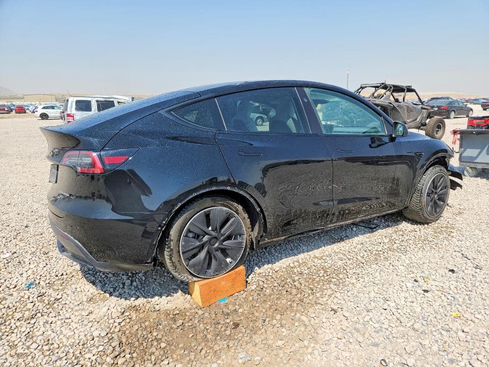 2023 TESLA MODEL Y 3