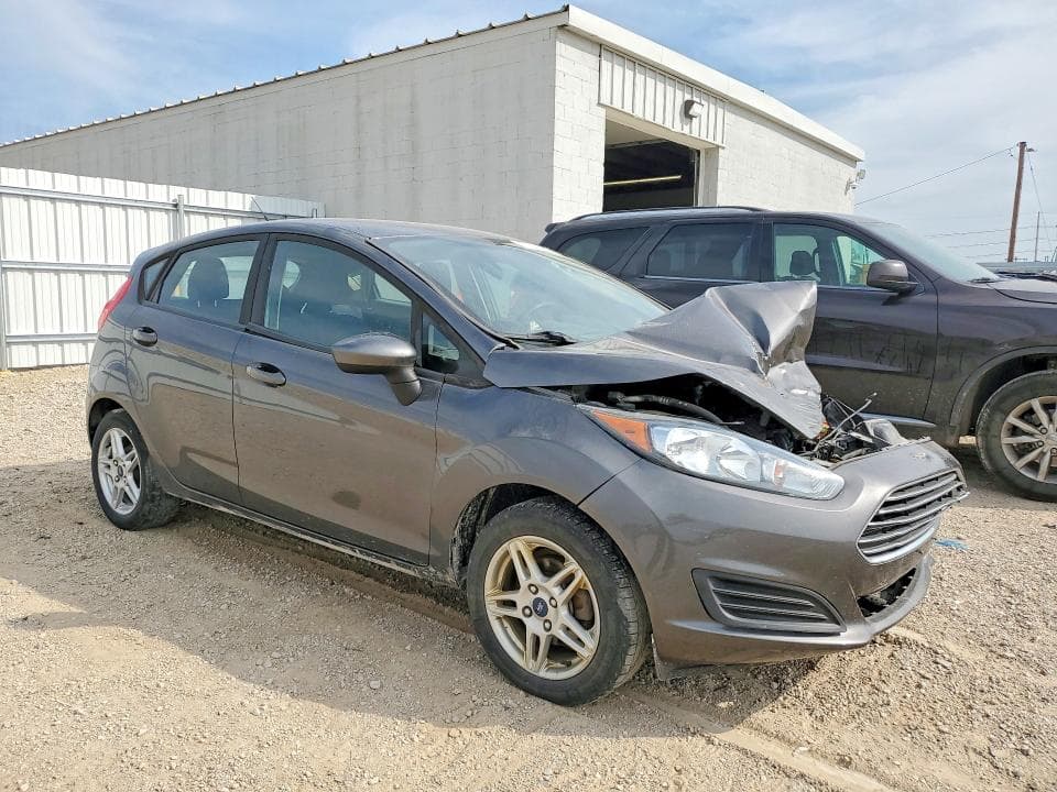2019 FORD FIESTA SE 4
