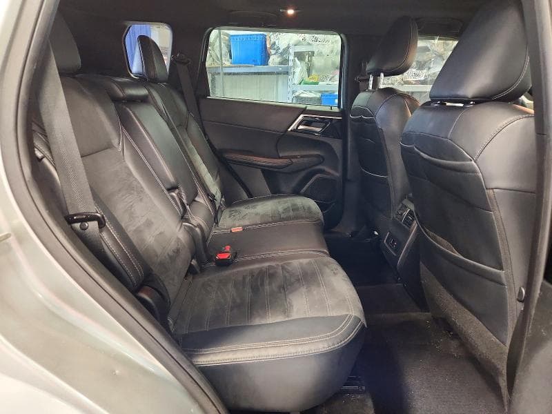2023 MITSUBISHI OUTLANDER SE 11