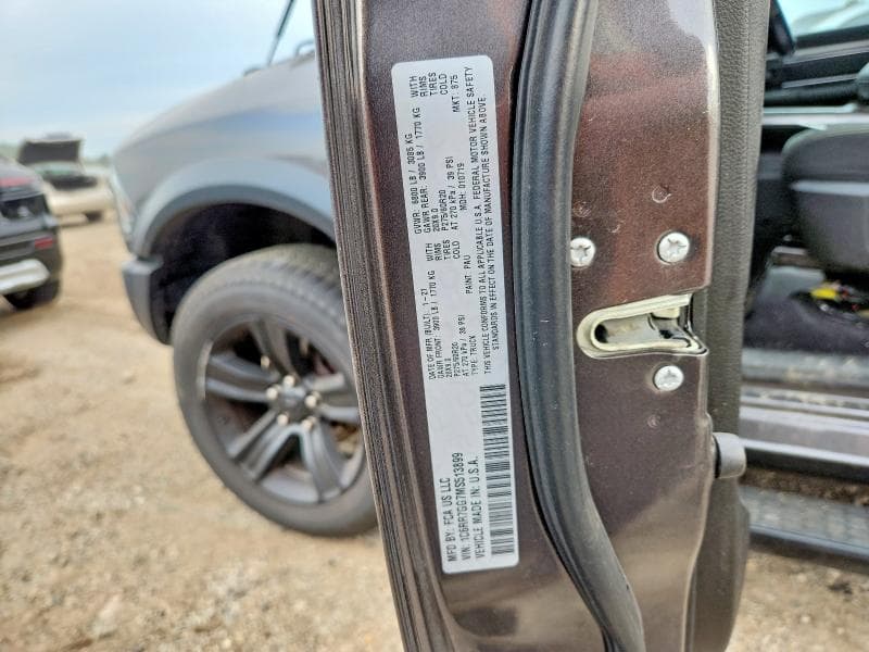 2021 RAM 1500 CLASSIC SLT 12