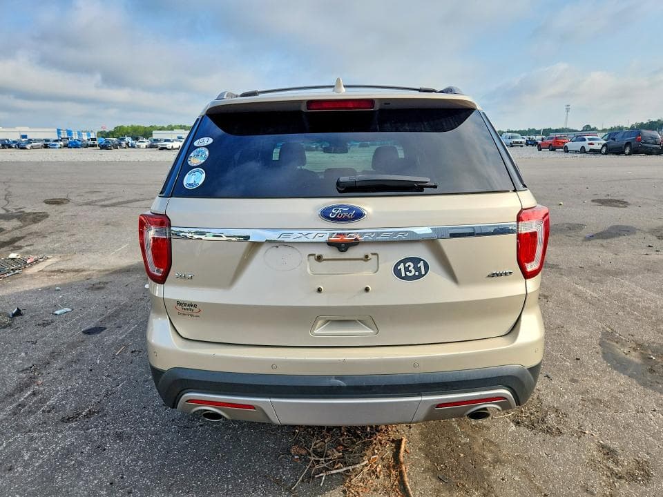 2017 FORD EXPLORER XLT 6
