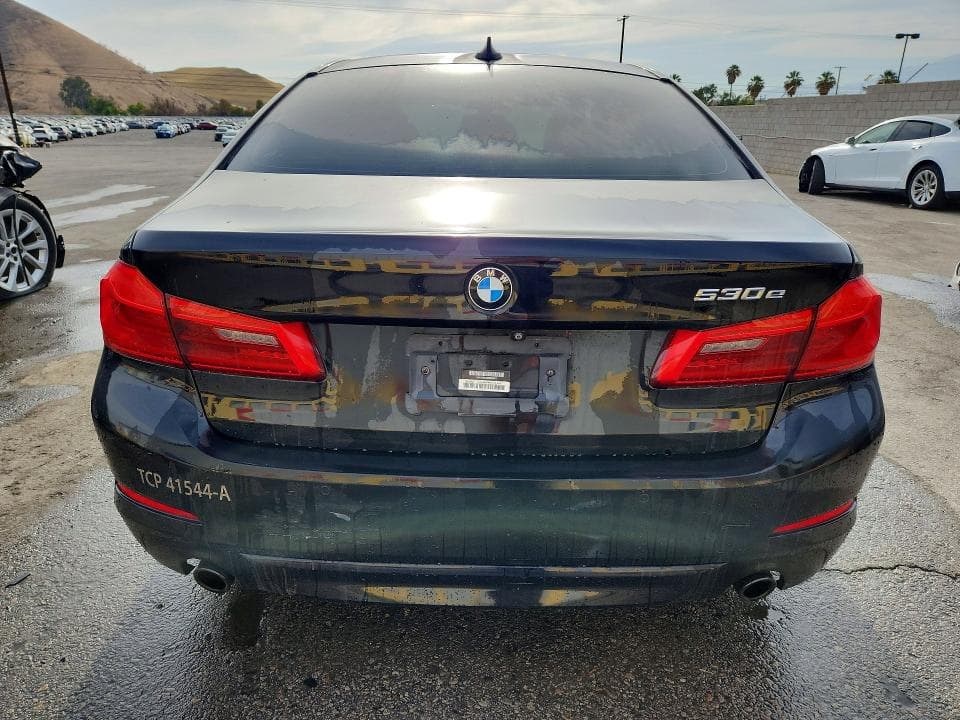 2019 BMW 530E 6