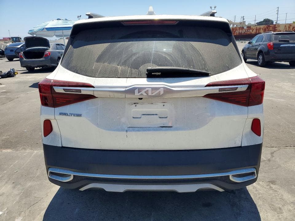 2022 KIA SELTOS EX 6
