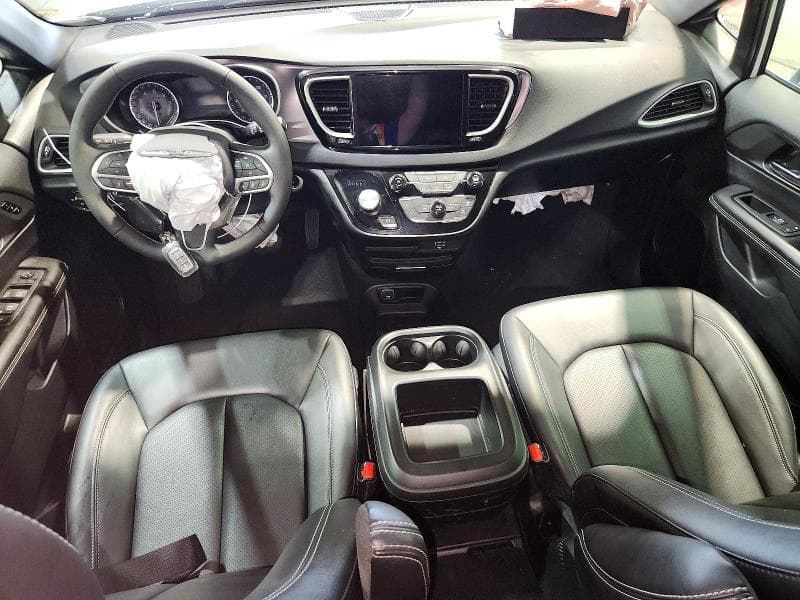 2026 CHRYSLER PACIFICA SELECT 8