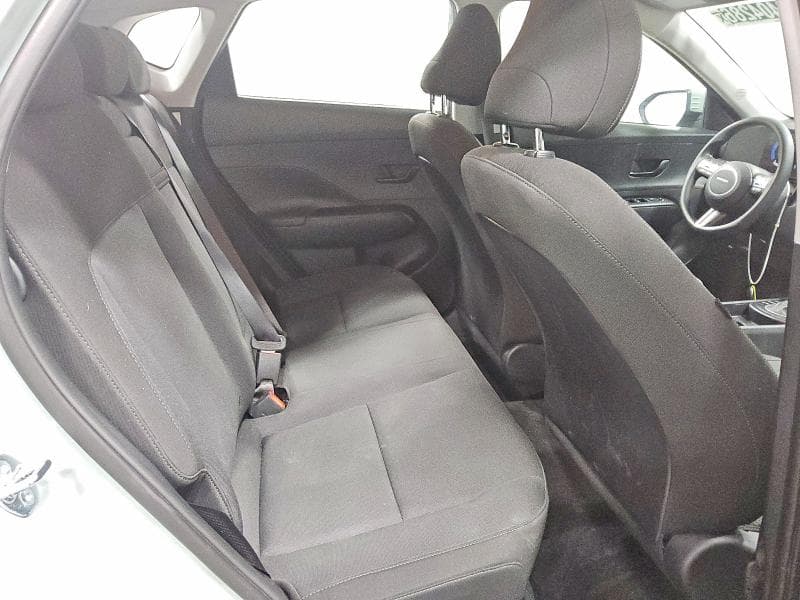 2025 HYUNDAI KONA SE 10