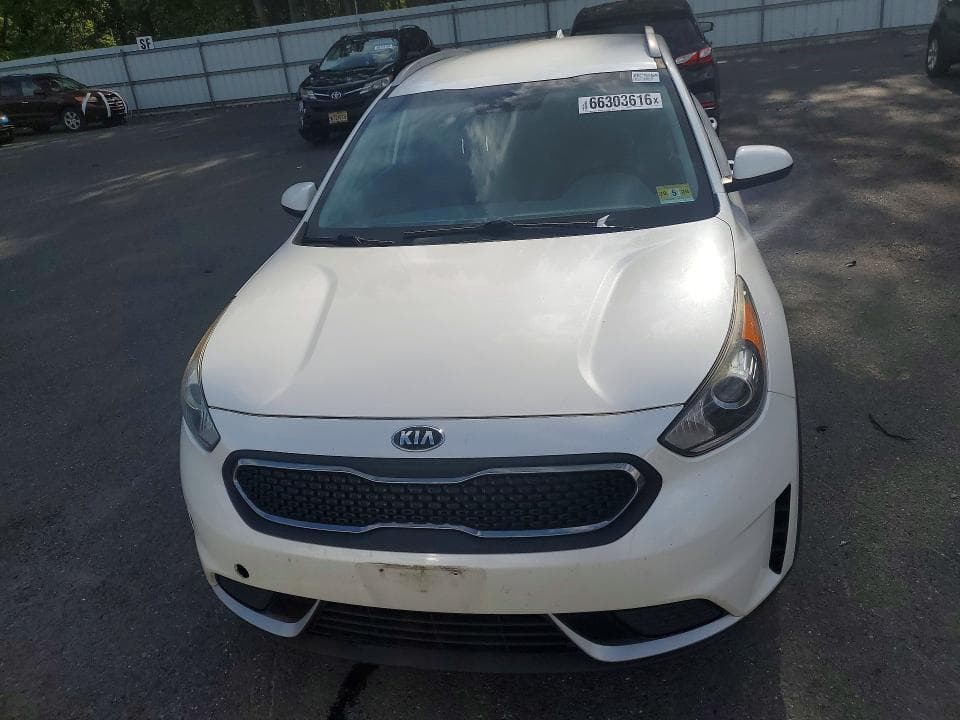 2017 KIA NIRO LX 5