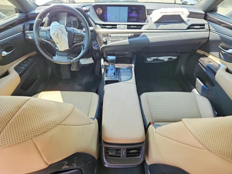 2019 LEXUS ES 300H 8