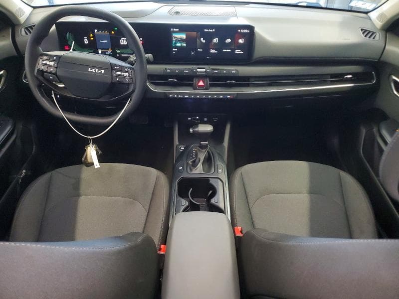 2025 KIA K4 LXS 8