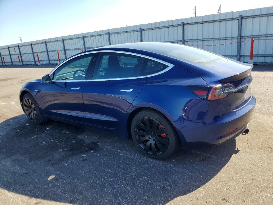 2018 TESLA MODEL 3 2