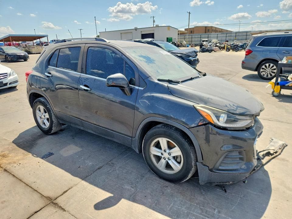 2018 CHEVROLET TRAX 1LT 4