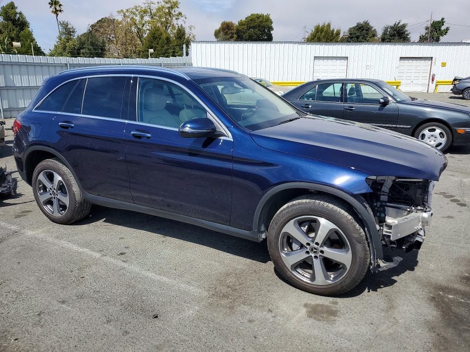 2019 MERCEDES-BENZ GLC 300 4MATIC 4