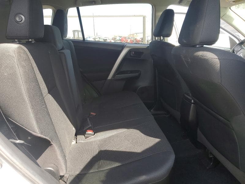 2018 TOYOTA RAV4 LE 10