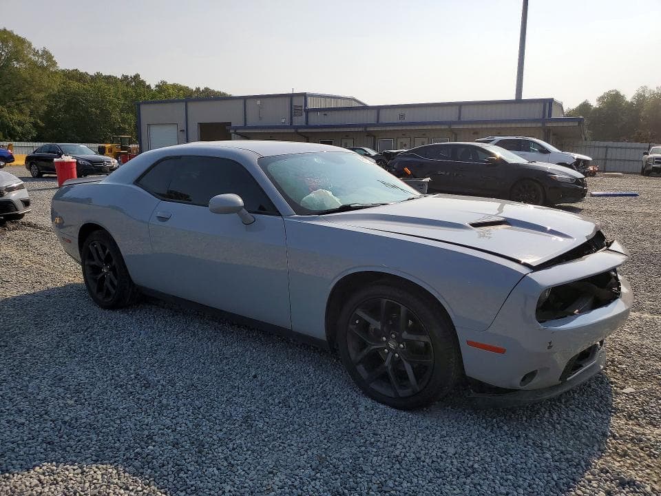 2022 DODGE CHALLENGER SXT 4