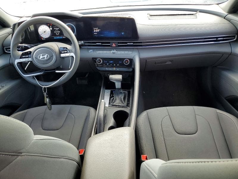 2024 HYUNDAI ELANTRA SEL 8