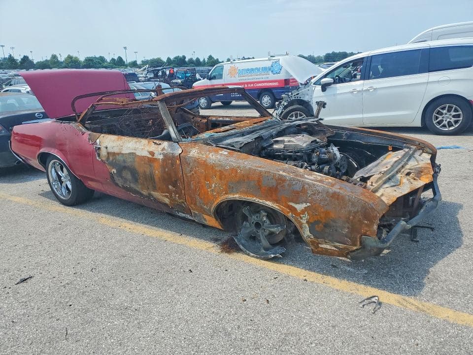 1971 OLDSMOBILE CUTLASS 4