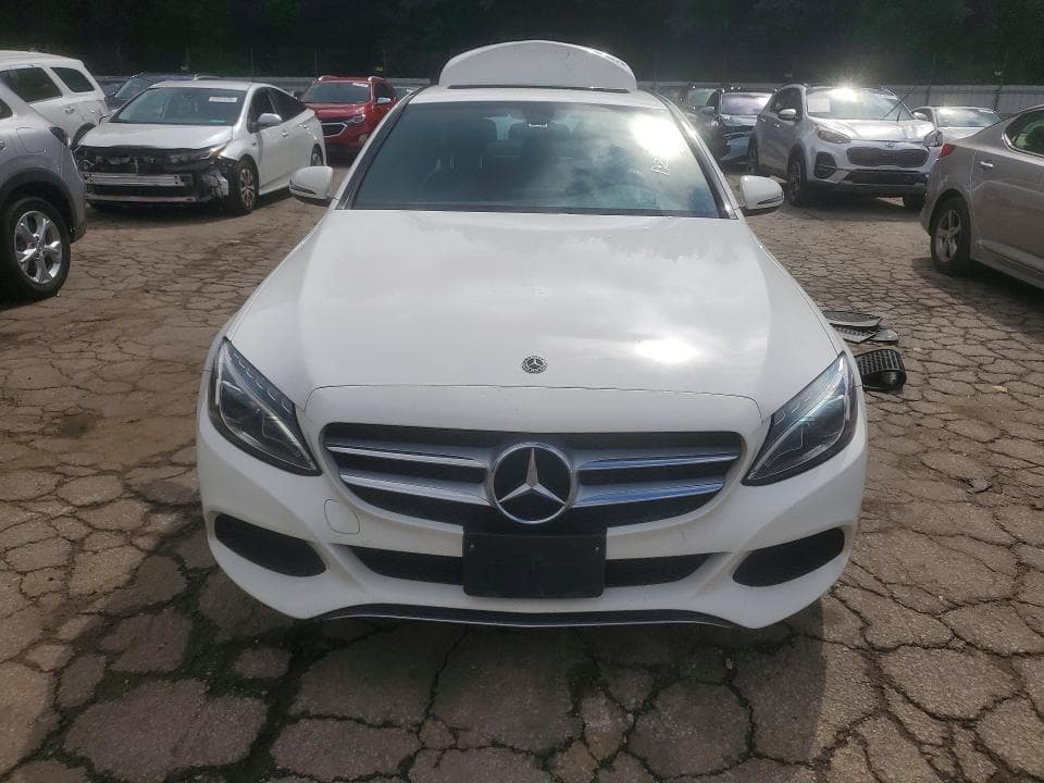 2018 MERCEDES-BENZ C 300 5