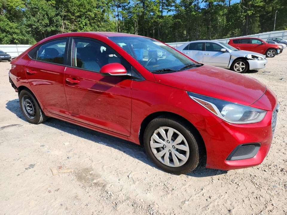 2019 HYUNDAI ACCENT SE 4