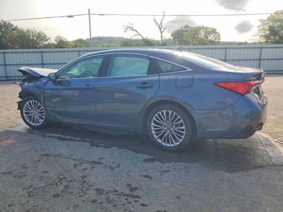 2020 TOYOTA AVALON LIMITED 2