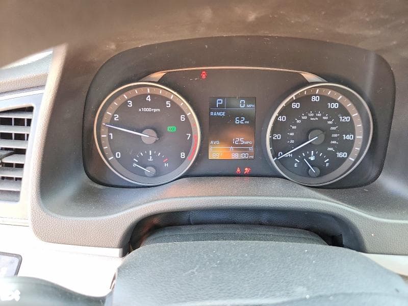 2017 HYUNDAI ELANTRA SE 9