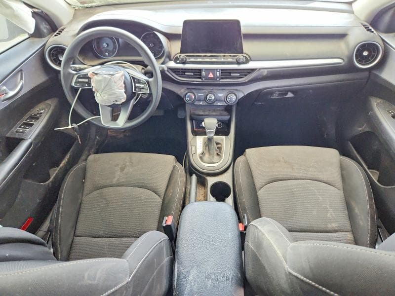 2023 KIA FORTE LXS 8