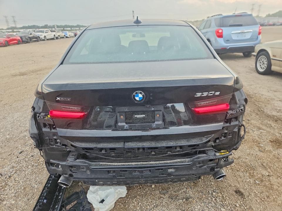 2021 BMW 330XE 6