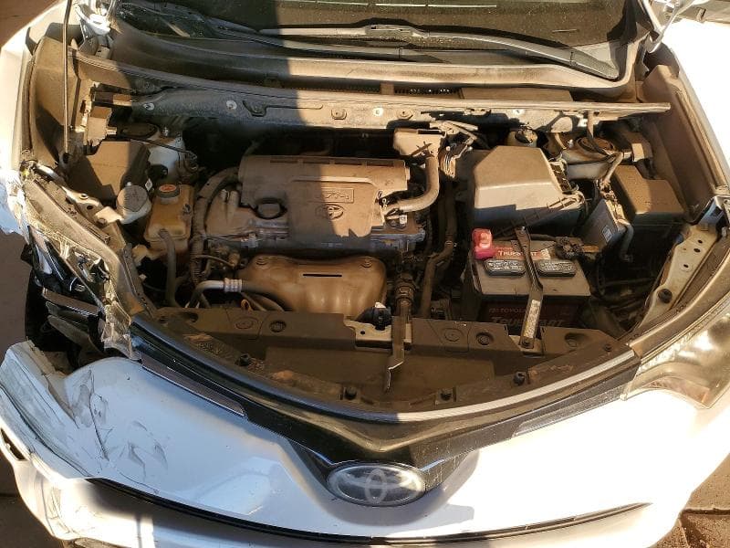 2018 TOYOTA RAV4 LE 11