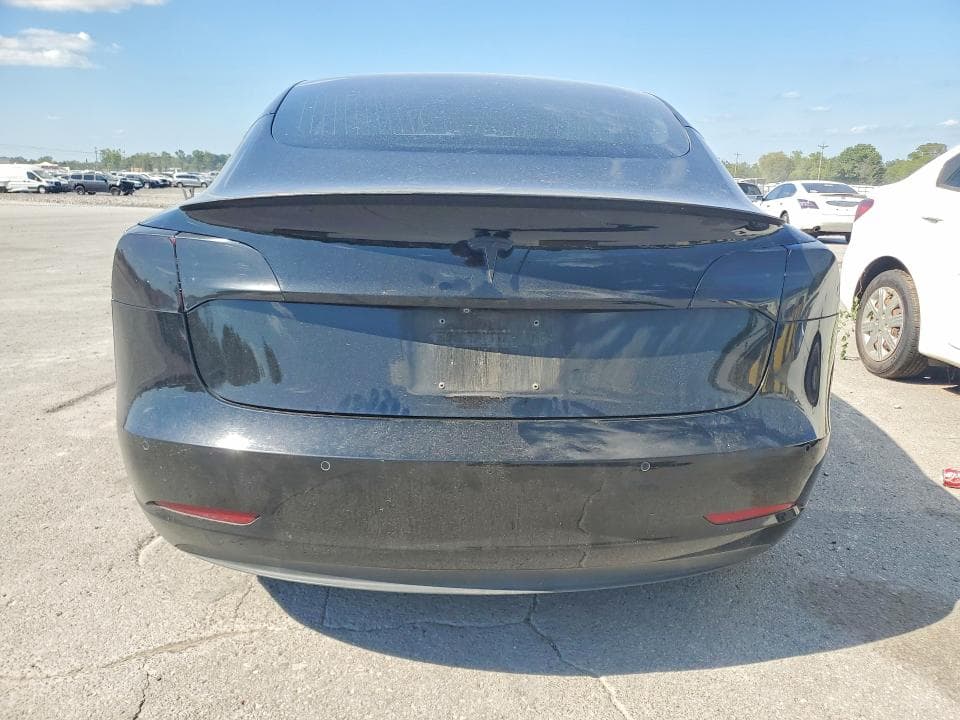 2018 TESLA MODEL 3 6