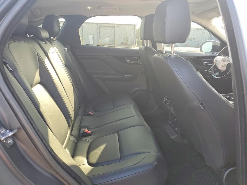2017 JAGUAR F-PACE PREMIUM 11