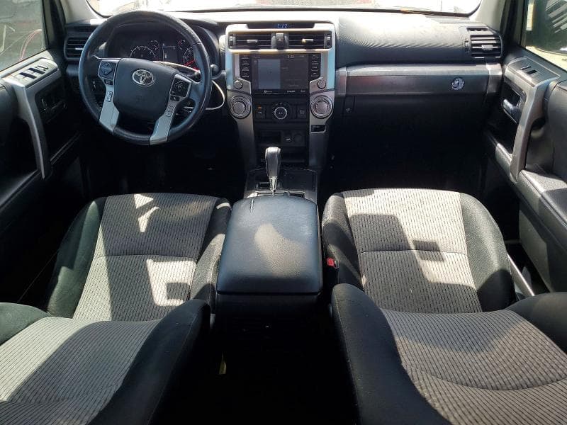 2020 TOYOTA 4RUNNER SR5 8