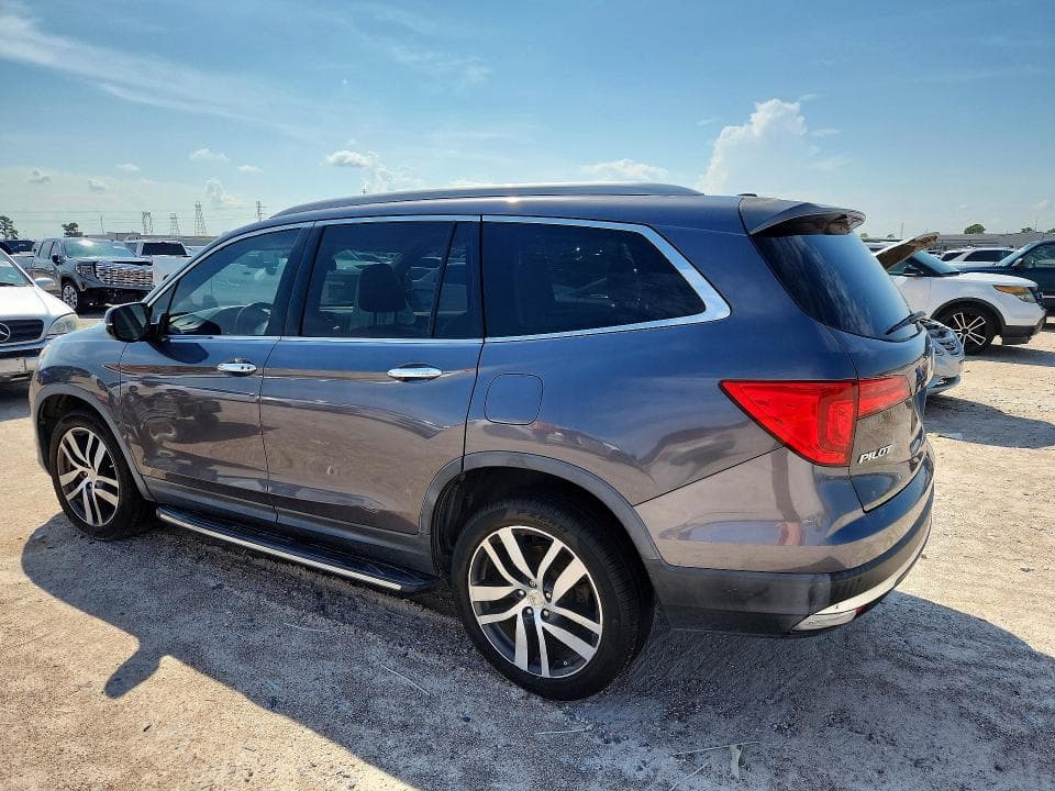 2017 HONDA PILOT TOURING 2