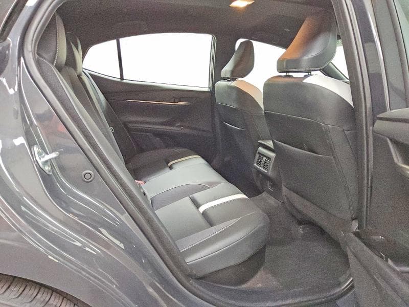 2025 TOYOTA CAMRY SE 10