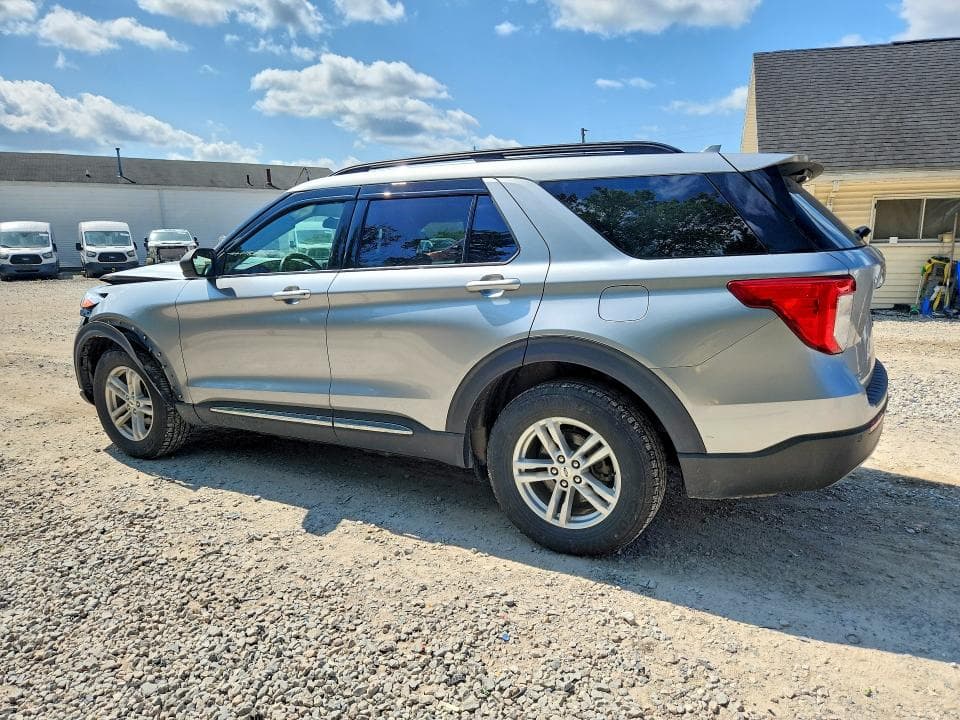 2020 FORD EXPLORER XLT 2