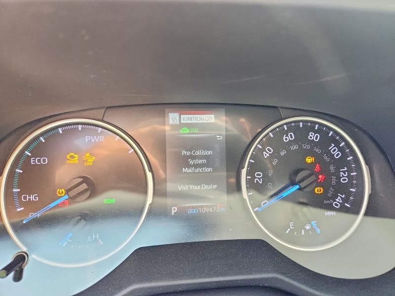 2022 TOYOTA RAV4 XLE 9