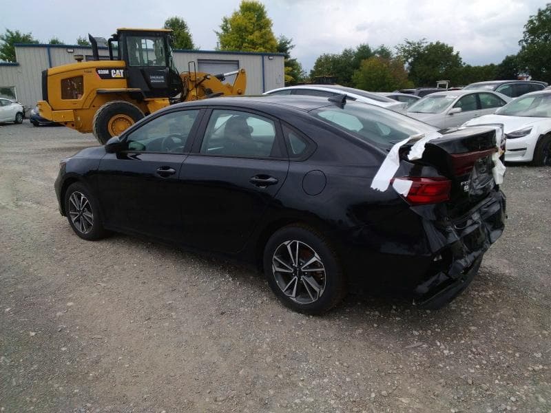 2023 KIA FORTE LXS 2