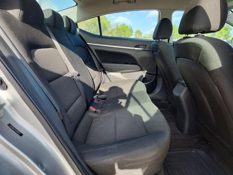 2020 HYUNDAI ELANTRA SEL 10