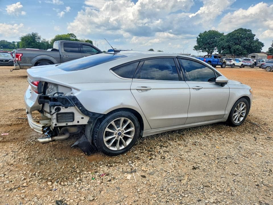 2017 FORD FUSION SE 3