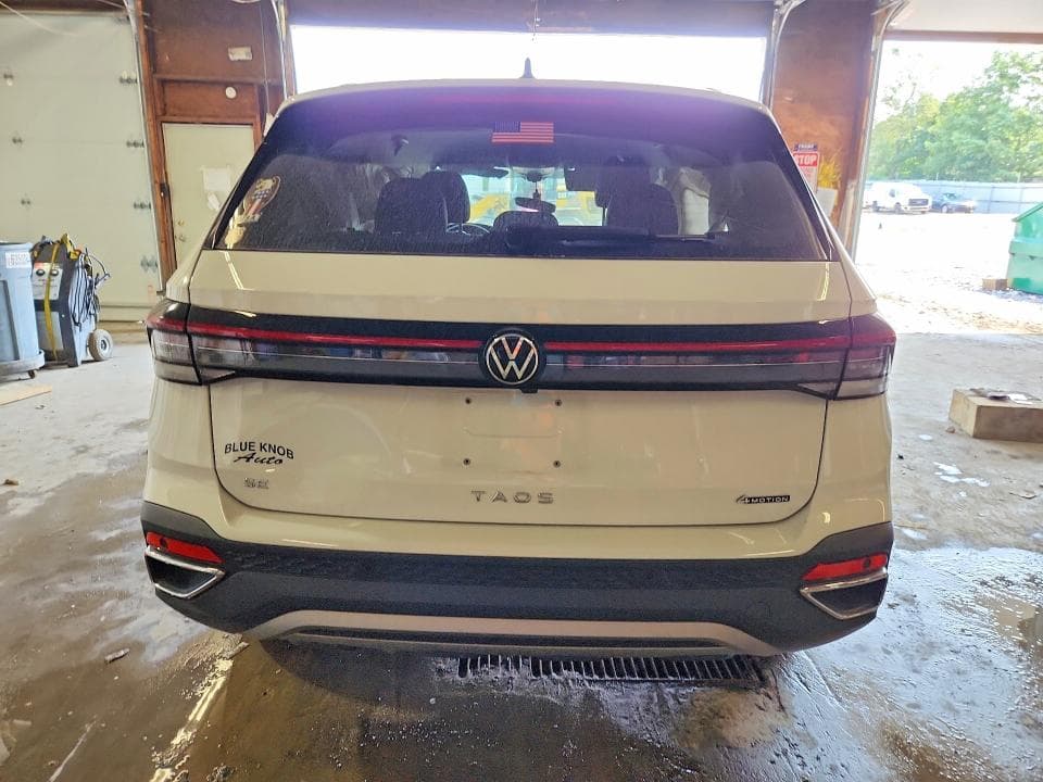 2025 VOLKSWAGEN TAOS SE 6