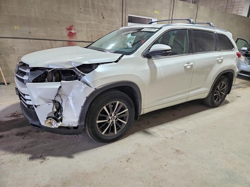 2017 TOYOTA HIGHLANDER XLE - 1