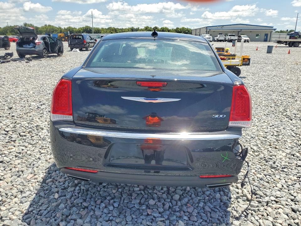 2021 CHRYSLER 300 TOURING 6
