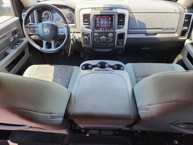 2019 RAM 1500 CLASSIC SLT 8